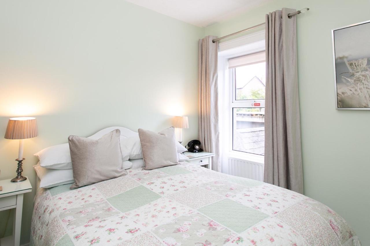 Shelleven Guest House บังกอร์ ภายนอก รูปภาพ