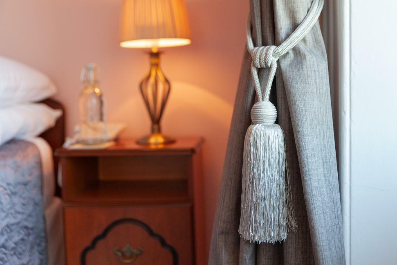 Shelleven Guest House บังกอร์ ภายนอก รูปภาพ